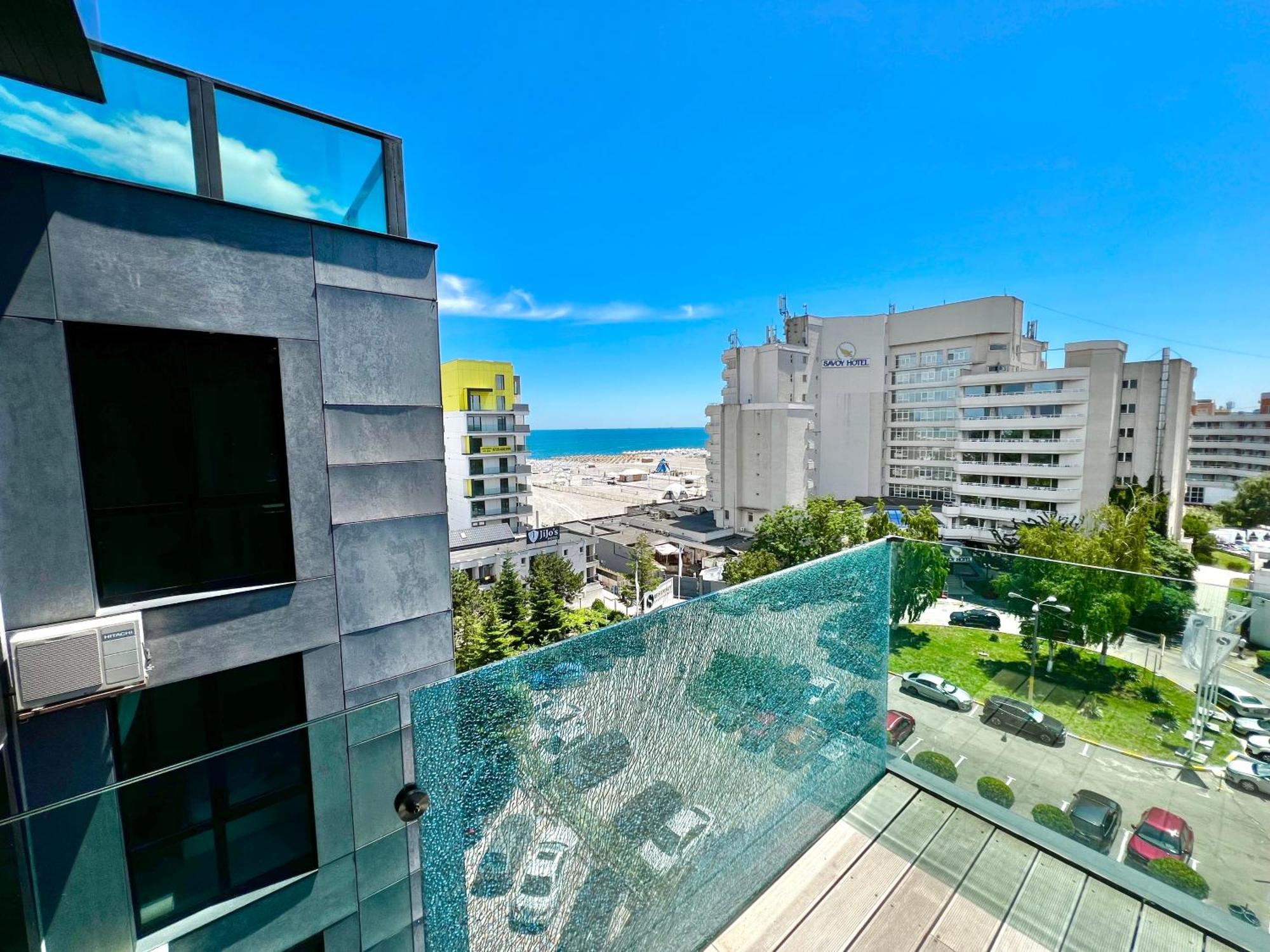 Blue Bike Seaview Apartment Mamaia Exteriér fotografie